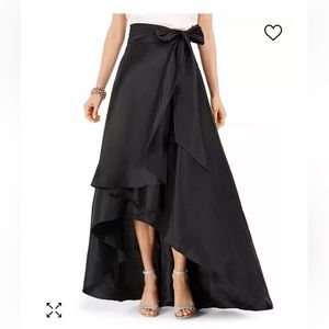 Adrianna Papell black skirt • size 6 NWT!